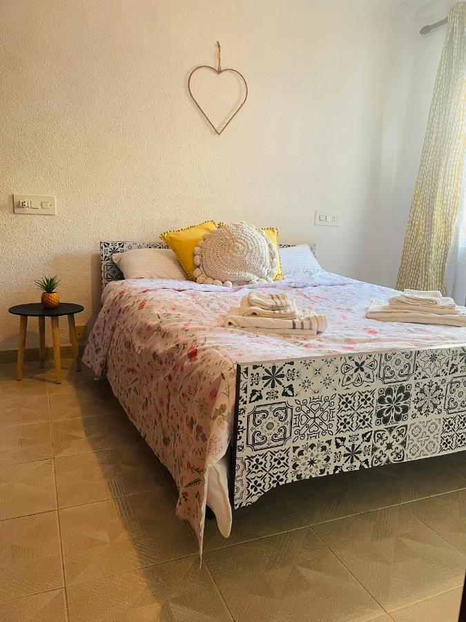Cozy 2-Bedroom Serviced Apartment With Netflix Sagunto Exteriör bild