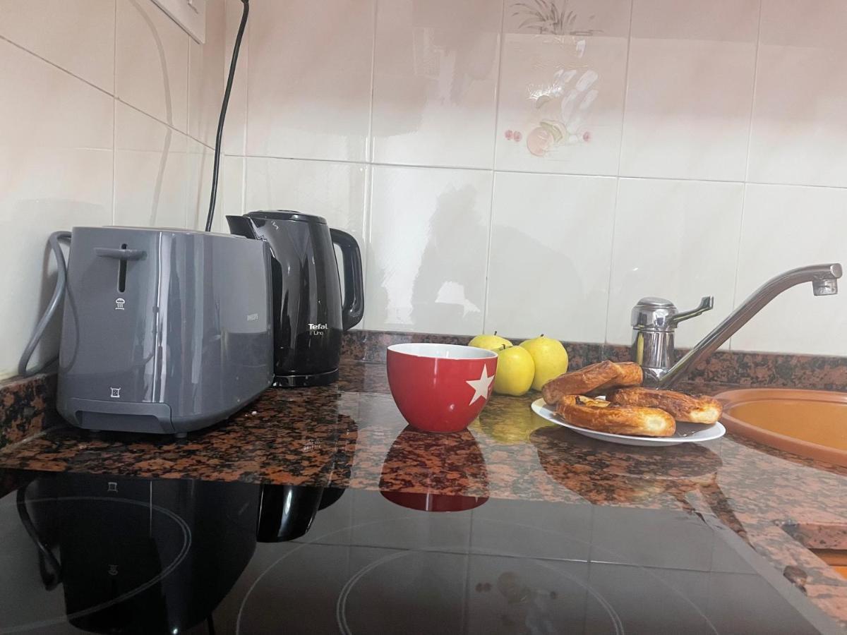 Cozy 2-Bedroom Serviced Apartment With Netflix Sagunto Exteriör bild